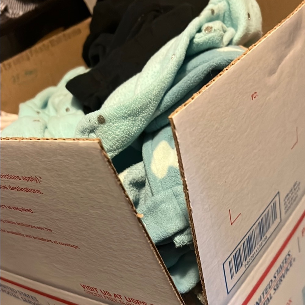 5lb box of baby girl clothes!